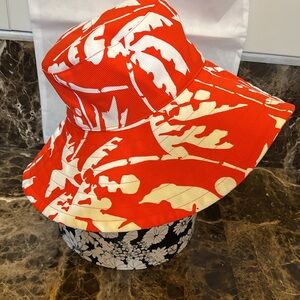 Trina Turk-COCONUT TREES SHADE HAT-PosableBrim-in Cherry Tomato-NWT-OS